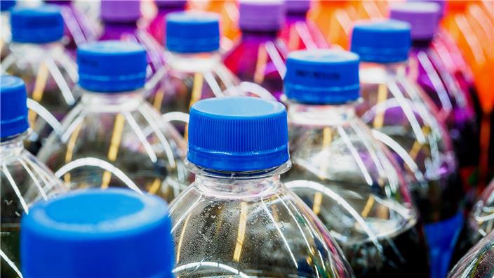 Soft drinks bottles 835842060 UK CW