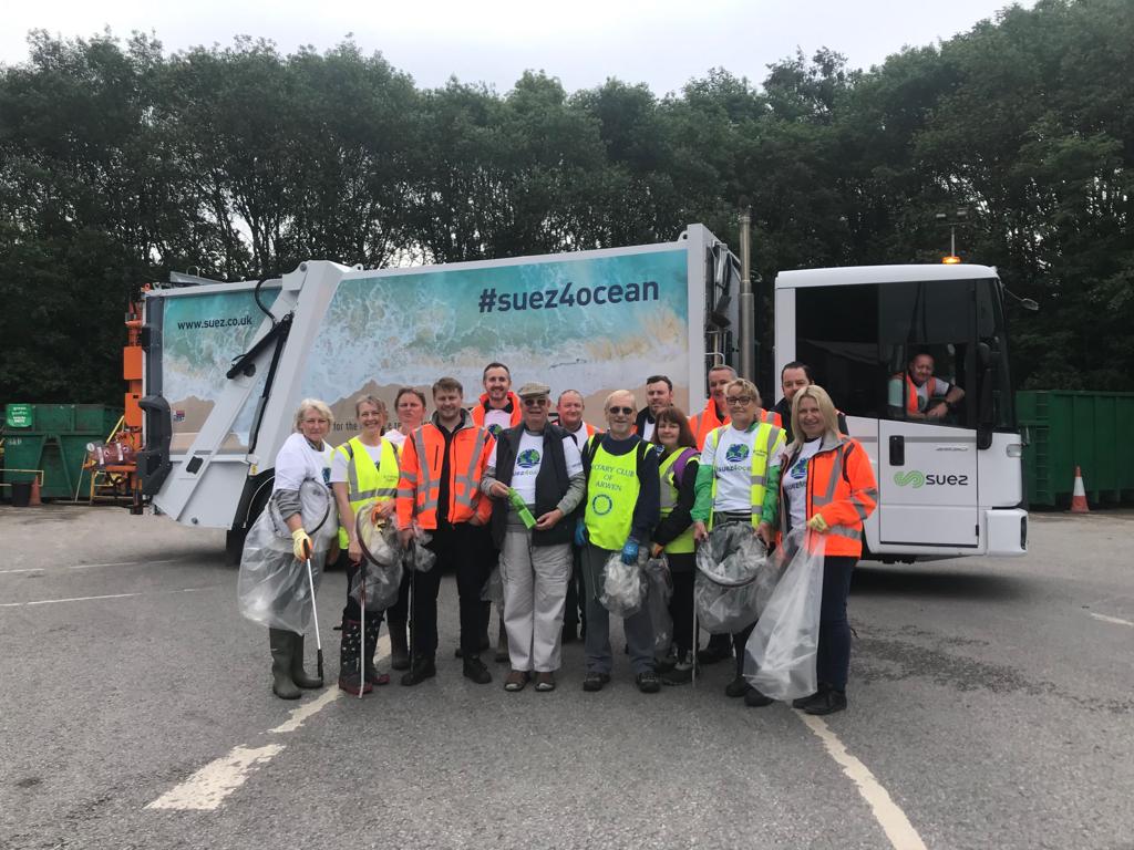 Darwen litter pick (2)