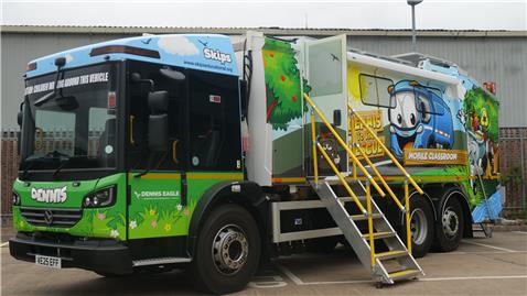 Dennis to the Rescue RCV at Southend