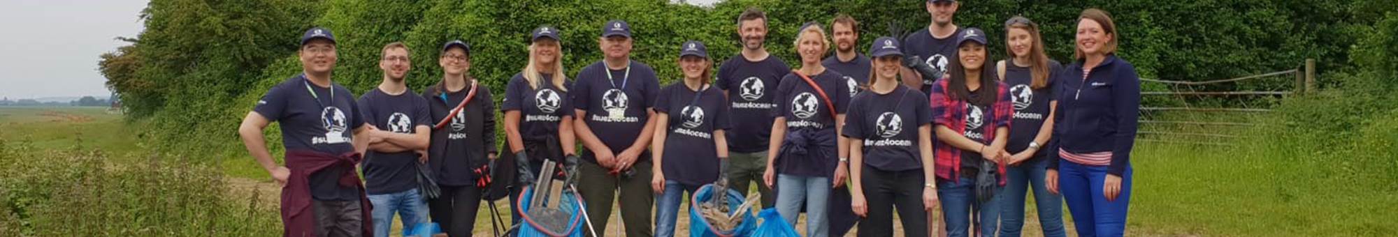 SUEZ employees in the UK join forces to collect waste along the Severn estuary for World Oceans Day