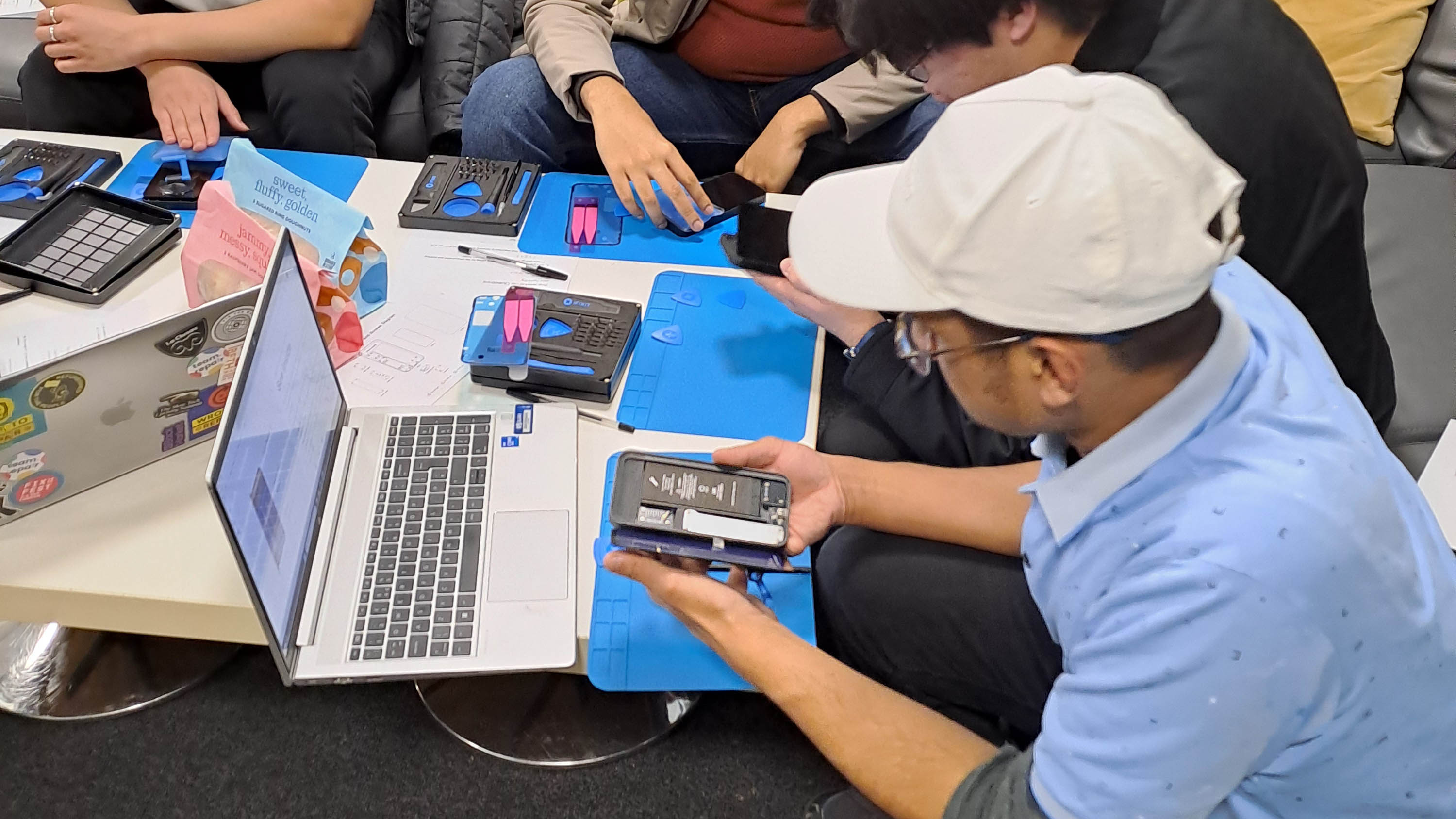 Unite students repair skills