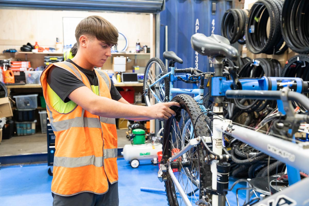 SUEZ Renew hub bike pod