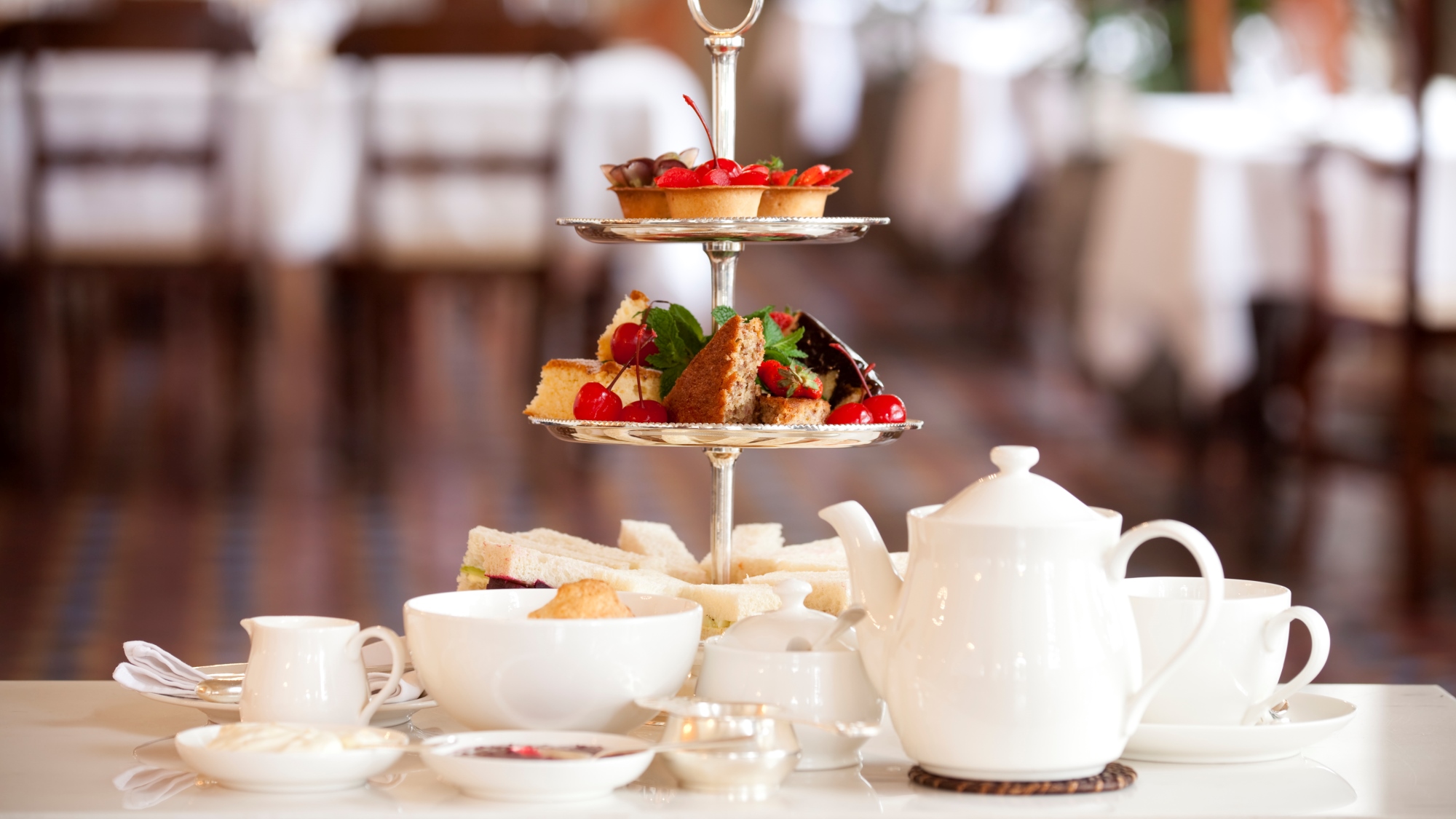 Afternoon tea 184104731 UK CW