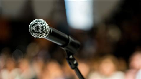 Microphone 1066849836 UK CW