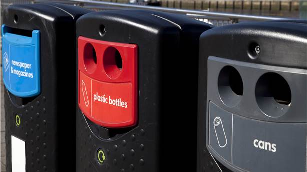 Recycling bins 478872217 UK CW
