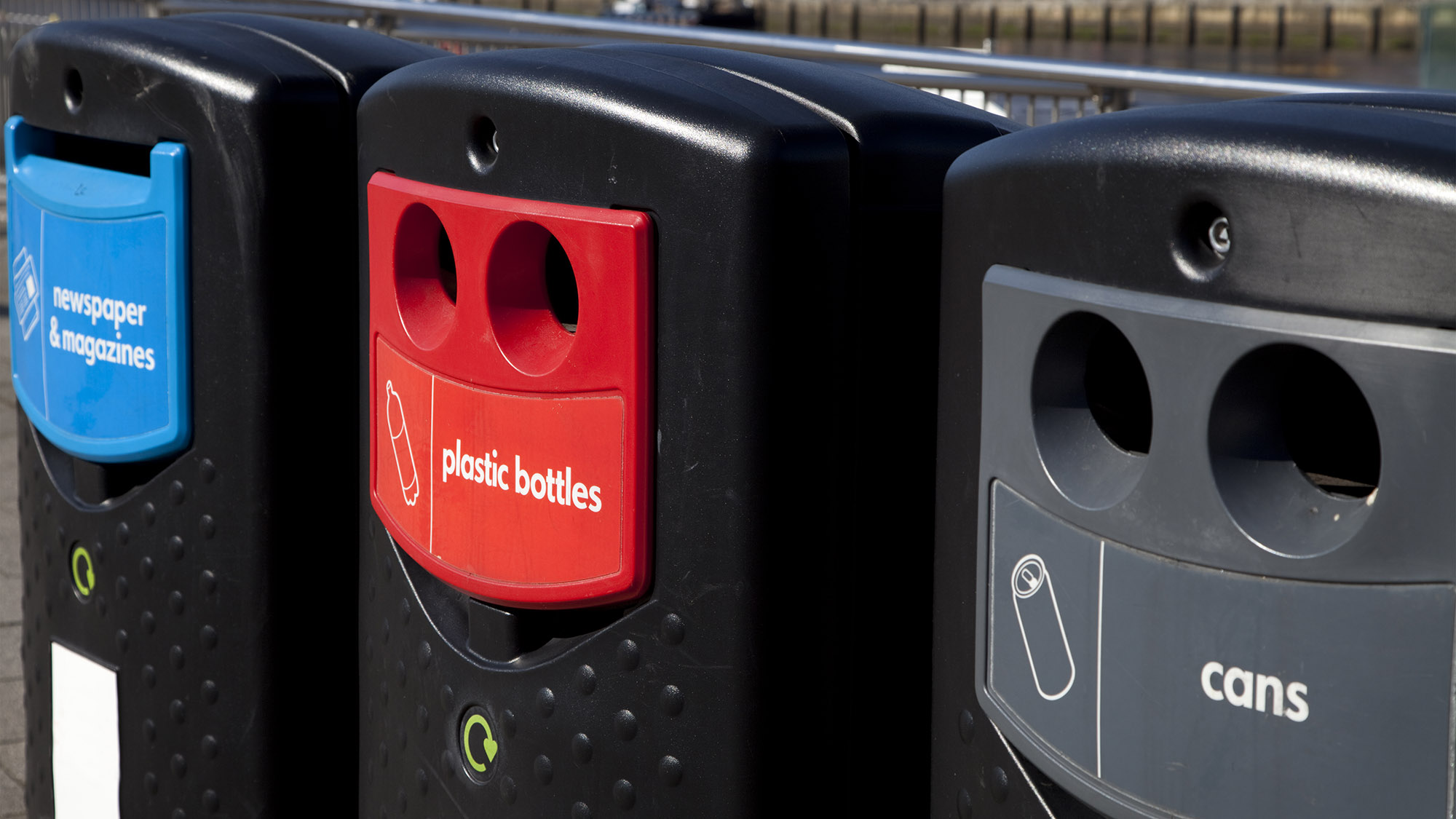 Recycling bins 478872217 UK CW