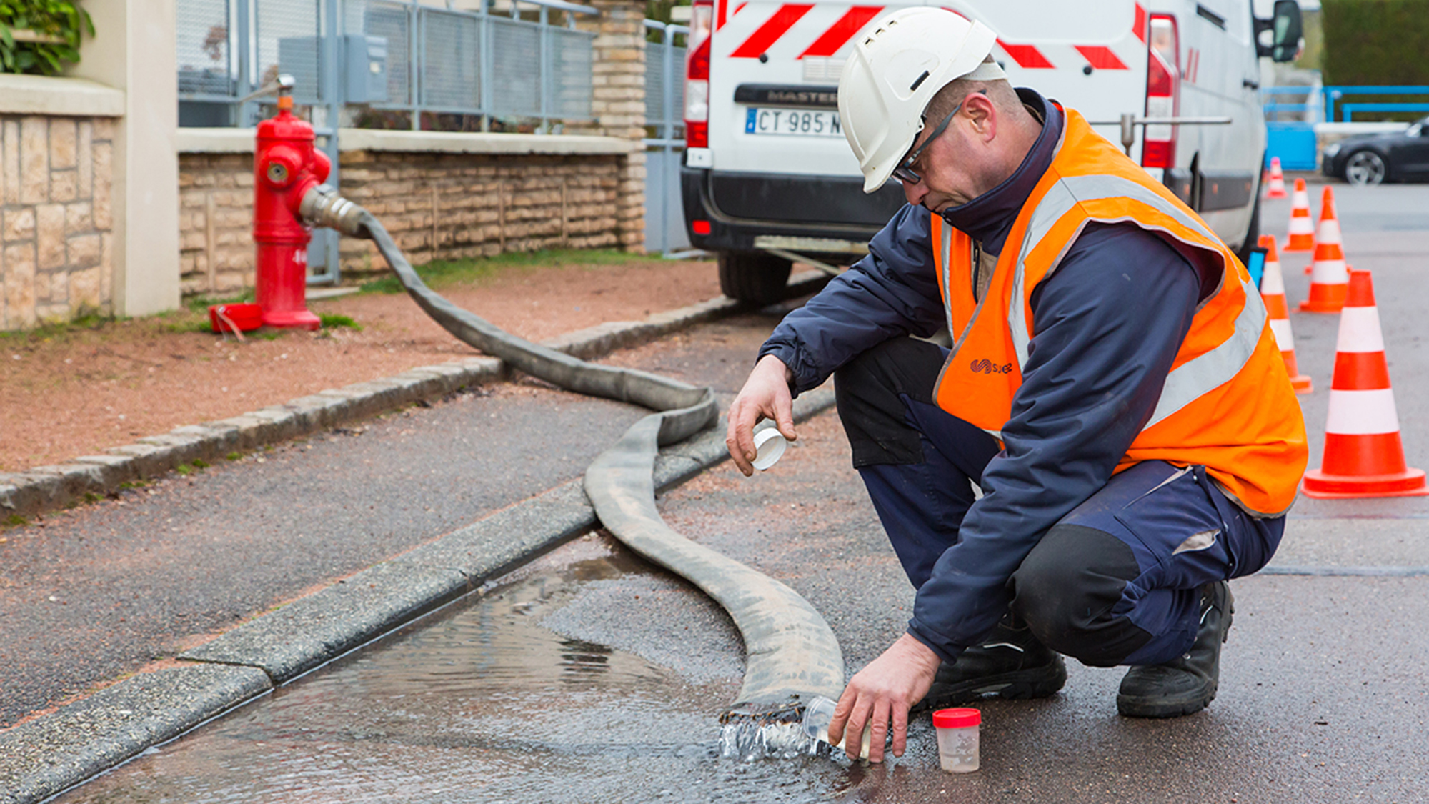 Ice pigging operation in Dijon, France Ice pigging operation in Dijon, France