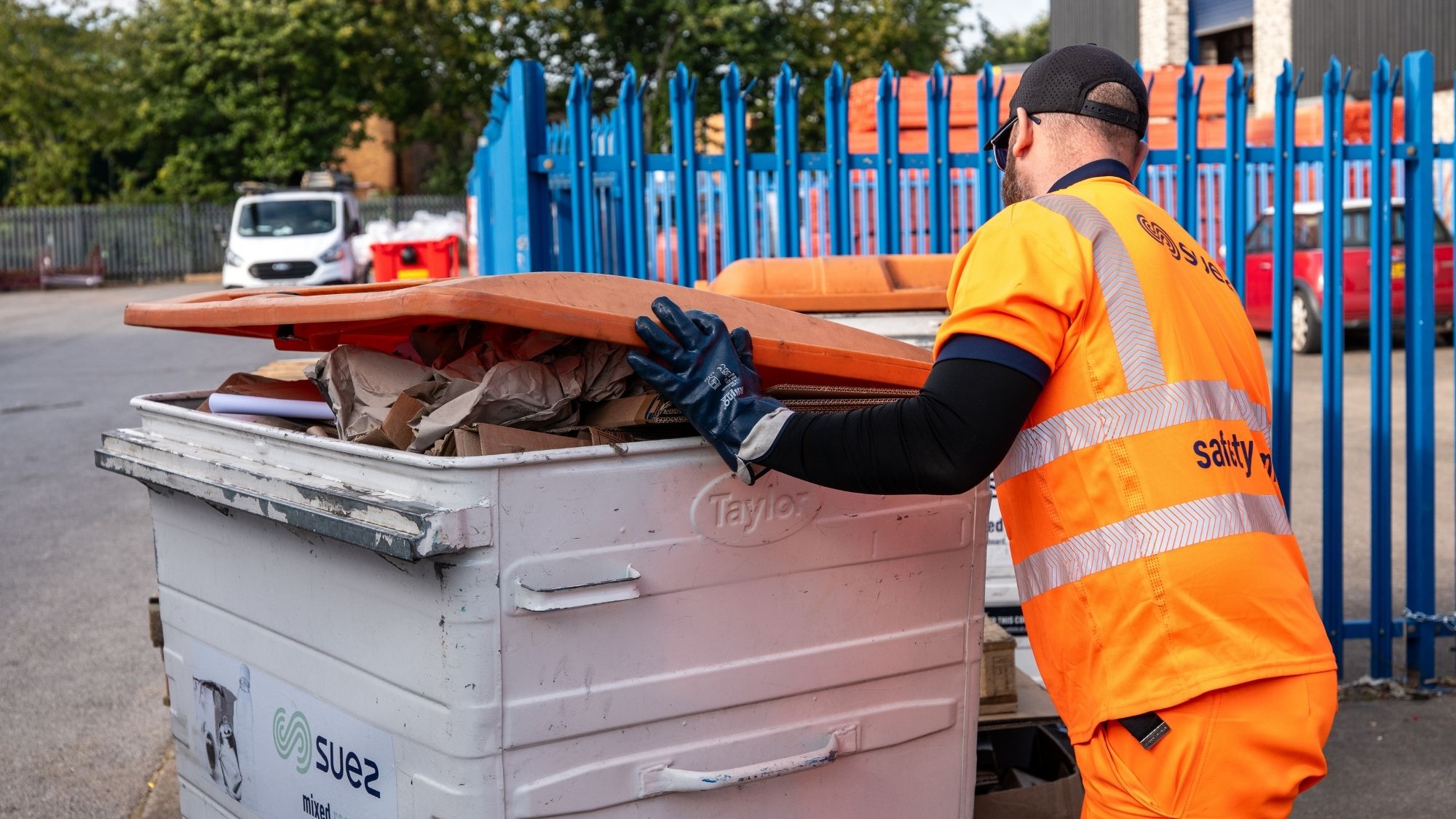SUEZ collection worker