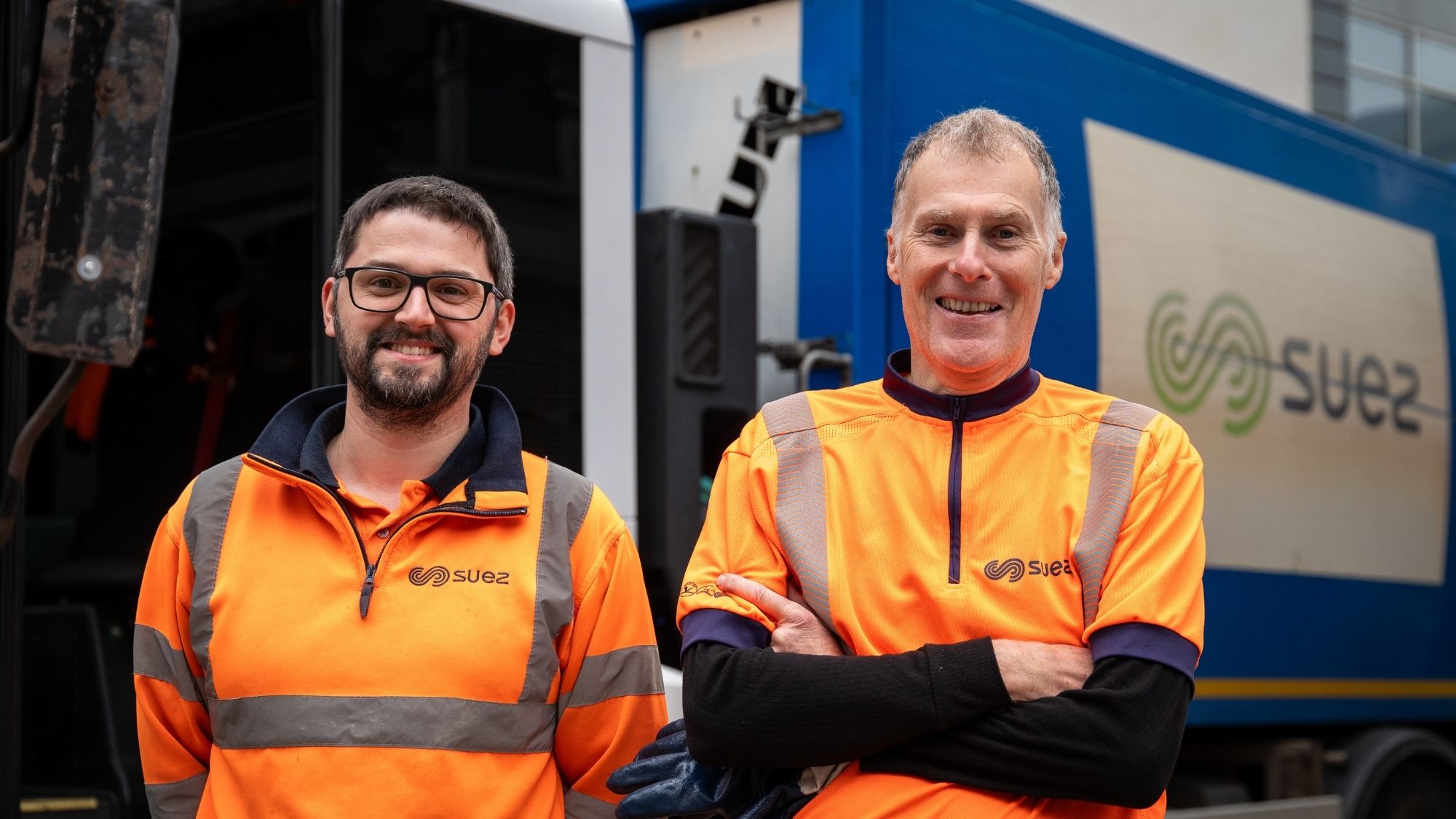 SUEZ collection workers